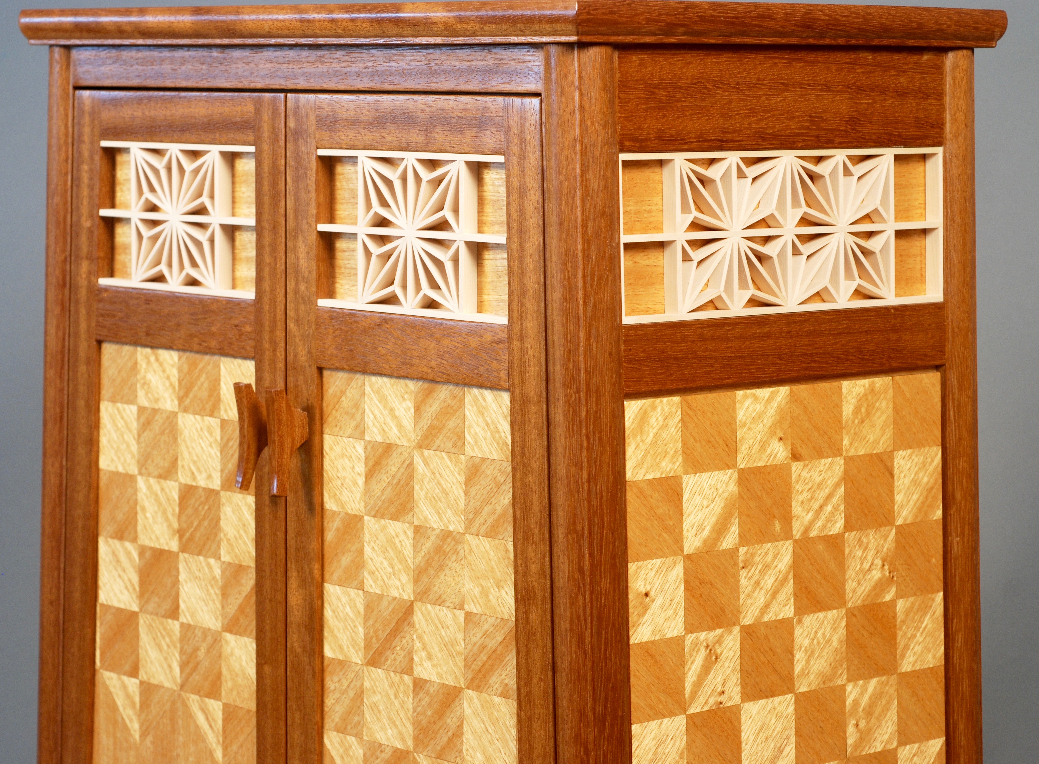 Walnut Board Game Corner Cabinet with Kumiko : r/woodworking
